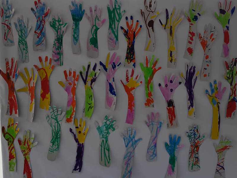 Nuestras manos de colores